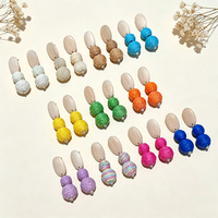 Boucles d'oreilles pendantes bohèmes pour femmes, en raphia tressé style bûche, avec perles de gourde colorées, accessoires d'oreille tissés à la main, style vacances et pastoral