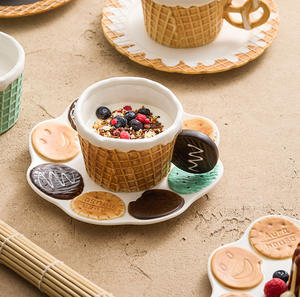 Taza de Cerámica con Diseño de Cono de Helado Pintado a Mano, Linda y Creativa, Taza de Desayuno Personalizada con Logotipo Personalizable para Café, Leche y Té - Product Image 2