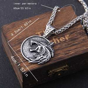 Collier série <span class=keywords><strong>Witcher</strong></span> Exquisite Action Role Playing <span class=keywords><strong>Game</strong></span> Collier pendentif tête de loup Bijoux Cadeaux pour les amateurs de jeux - Product Image 6