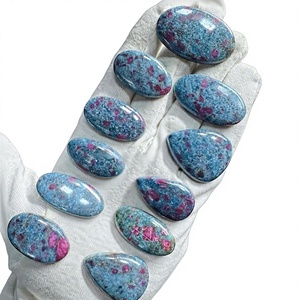 Cabochon de pierres précieuses en vrac de kyanite bleue naturelle Cabochon en cristal poli de toutes tailles pour la fabrication de pendentifs de bijoux - Product Image 1