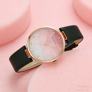 Reloj de cuarzo de aleación de moda deportiva para mujer, con esfera rosa degradada simple, puntero de cristal y diamantes, regalo de cumpleaños - Product Image 2