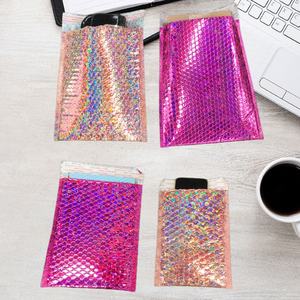 Bolsas de Regalo Resistentes de Polietileno con Burbujas, Impresas en Offset, Coloridas, con Espuma Brillante, Película Metalizada, Ecológicas y Reciclables - Product Image 1