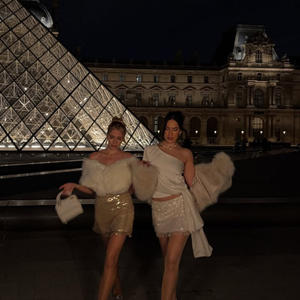 Robe de soirée élégante en satin <span class=keywords><strong>blanc</strong></span> sur mesure, à une épaule, avec franges, couture et découpe, style corset sans bretelles, en lurex, personnalisable OEM - Product Image 1