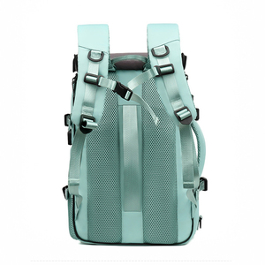 Bolsa de Almacenamiento de Zapatos Impermeable para Viajes y Actividades al Aire Libre, Nueva Moda 2026, con Separación para Zapatos Secos y Mojados, Mochila de Senderismo con USB - Product Image 6