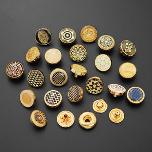 Botón de Metal Personalizado con Logotipo OEM de Aleación de Zinc para Camisas de Hombre, Botón Árabe para Thobe, Botón para Vestidos Abaya Musulmanes, Botón para Jeans - Product Image 2