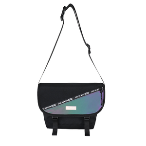 Sac bandoulière décontracté pour femme, sac à bandoulière, sac messager en nylon fabriqué au Vietnam - Product Image 1