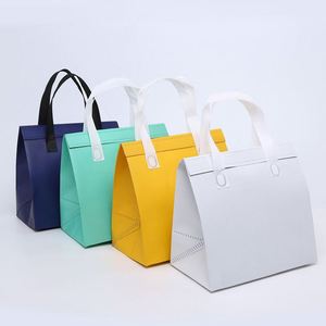 Sac isotherme portable tendance en toile non tissée recyclée, sac isotherme personnalisé avec logo - Product Image 1