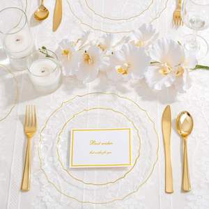 Assiettes de service en plastique acrylique transparent durable de 13 pouces, assiettes de présentation transparentes avec bord doré pour les mariages - Product Image 3