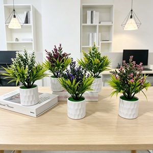 Bonsái Artificial de Lavanda con Hierba de Primavera, 22 Pulgadas, en Maceta Blanca, Planta Decorativa de Interior, Pequeño Adorno de Vegetación en Maceta - Product Image 1