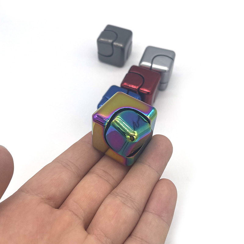 Cubo Antiestrés + Spinner 2 En 1 | Giro Suave, Diseño Estrella, Para Niños Y Adultos, Alivio Inmediato