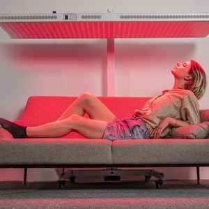 Gần ánh sáng hồng ngoại 660nm 850nm <span class=keywords><strong>LED</strong></span> <span class=keywords><strong>PDT</strong></span> Máy sưởi ấm vật lý sét đỏ trị liệu - Product Image 3