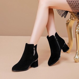 <span class=keywords><strong>Scarpe</strong></span> da <span class=keywords><strong>donna</strong></span> <span class=keywords><strong>con</strong></span> tacco corto <span class=keywords><strong>con</strong></span> <span class=keywords><strong>cerniera</strong></span> e tacco quadrato di grandi dimensioni - Product Image 4