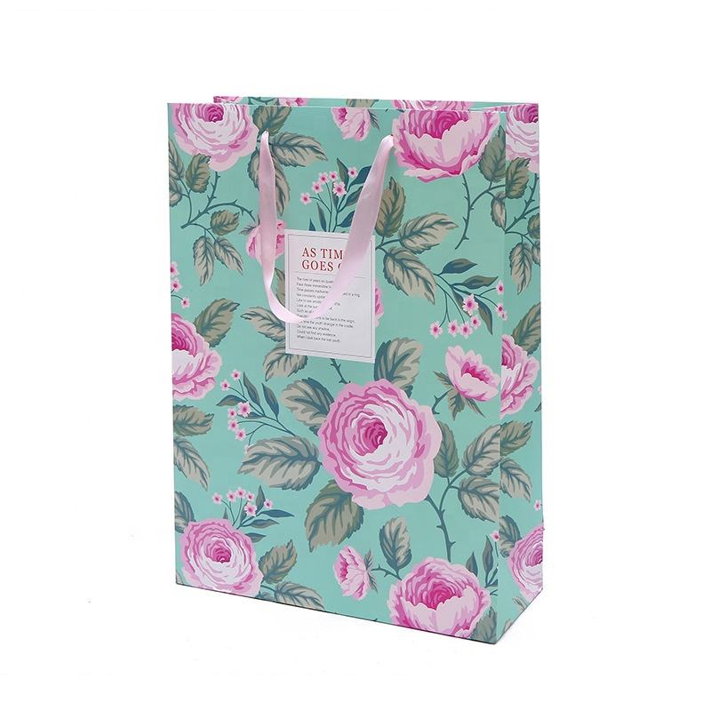 Wholesale Beautiful Floral Printed Favor Paper Bags for Shopping