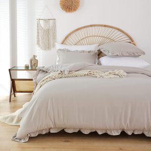 <strong>White</strong> <strong>Ruffled</strong> Comforter Set Soft Vintage Farmhouse Bed Fluffy 3PCS Shabby Chic <strong>Bedding</strong> With 2 Pillowcases - Product Image 2