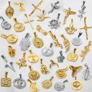 Collar con Colgante de Brújula, Medusa, León, San Cristóbal, Rosa, Ángel, Pistola y Ala de Oro de 18K, Joyería de Cruz de Acero Inoxidable Estilo Hip Hop - Product Image 1