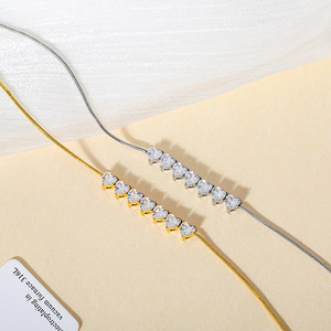 Bán Buôn Phụ Nữ Hợp Thời Trang Hình Trái Tim Liên Kết Chuỗi Vòng Cổ 18K Mạ Vàng Thép Không Gỉ Không-Phai Zircon Phong Cách Thời Trang - Product Image 3