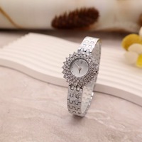 Jam Tangan Wanita Vintage Modis Terbaru 2025 Berlapis Emas dengan Rhinestone Ceko Mewah Kelas Atas Hadiah Premium