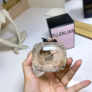 Stock américain de 100 ml de <span class=keywords><strong>parfum</strong></span> de luxe pour femmes, Cologne longue durée, 11 parfums en gros - Product Image 3