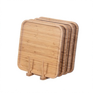 Planche à découper carrée en teck naturel bio Ha Le Kitchenware, avec poignée et rainure pour les jus, passe au lave-vaisselle, 3,8 cm - Product Image 3