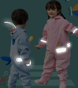 <span class=keywords><strong>Traje</strong></span> <span class=keywords><strong>Impermeable</strong></span> para Niños, Protección Completa, Ribete Reflectante y Bolsa de Almacenamiento Gratis para Diversión al Aire Libre bajo la Lluvia - Product Image 2