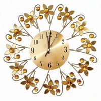 Jam Dinding Besi Tempa Motif Bunga Kuarsa Analog Tanpa Suara Jarum Bulat Tampilan Dekoratif Jam Gantung Ruang Tamu