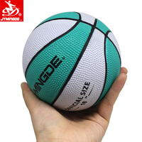 Mini ballon de basket-ball en caoutchouc personnalisé en gros avec un design unique