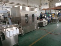 Ligne de production de machine de remplissage de liquide fumé de parfum chimique d'utilisation quotidienne de cosmétiques efficaces personnalisés