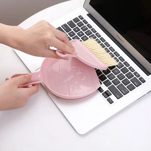 Cepillo de limpieza para teclado de escritorio, mini escoba con recogedor para ordenador, venta al por mayor - Product Image 1