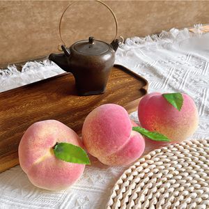 Fruits artificiels pêche réalistes en mousse rose moulée par injection pour la décoration des armoires de cuisine et la simulation de fruits et légumes - Product Image 3