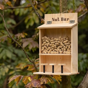 Divertida Barra de Nueces para Ardillas, Caja de Madera Resistente para Ardillas, Barra de Nueces, Caja de Comida para Ardillas, Comedero para Ardillas con Forma de Casa de Árbol - Product Image 3