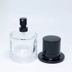 Wholesale Round clear Perfume Glass Bottle 50ml 100ml Luxury Perfume Bottle with Magnetic Cap 5.0 - Product Image 3