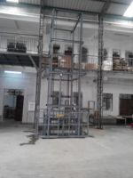 Hydraulischer Schwerlast-Lift mit Führungsschiene 1000-8000kg Fracht-Aufzug