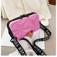 Trousse de Toilette Portable en ABS+PC Rigide, Mini Sac de Voyage Bandoulière pour Cosmétiques – En Stock