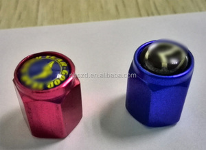 Capuchon de valve de pneu personnalisé en métal avec logo - Product Image 4