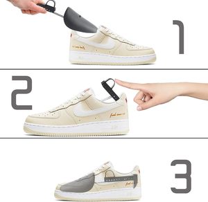 ลดราคา! ที่ดันรองเท้าแบบปรับได้ พร้อมโลโก้สั่งทำ ที่ดันรองเท้าบูทพลาสติก ช่วยรักษารูปทรงรองเท้า - Product Image 3