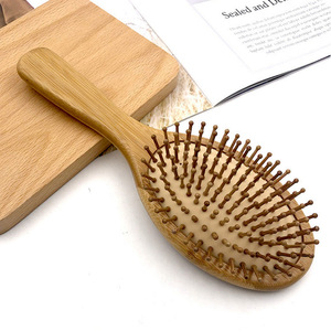 Spazzola Magica in Legno per Stirare i Capelli con Etichetta Airbag - Product Image 4