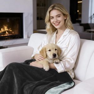 بطانية كلب ناعمة من القطيفة للحماية ضد الماء للسرير - Product Image 2