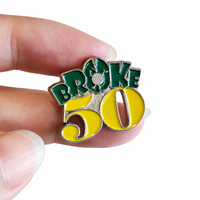 Vente en gros de pin's de revers personnalisés avec logo d'entreprise, en métal plaqué argent, cadeau promotionnel, pour événement majeur 50e anniversaire