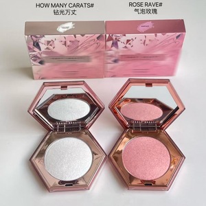 แป้งไฮไลท์เตอร์กลิตเตอร์ Glow Diamond ชิมเมอร์ คอนทัวร์ อิลลูมิเนเตอร์ สีโรสโกลด์ สำหรับความงามในทุกวัน - Product Image 1