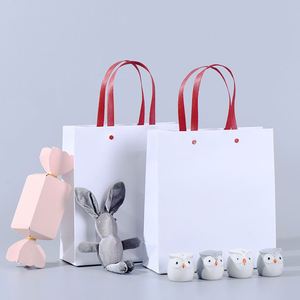 Bolsas de Compra Personalizadas de Papel Kraft con Asas Retorcidas, Materiales Reciclados, Empaque de Regalo de Lujo, Logotipo y Tamaño Personalizados - Product Image 2