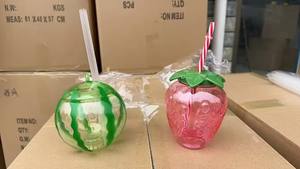 Vente en gros de gobelets à fruits en plastique très demandés |   Gobelet d'été à motifs Fraise, Ananas, Pastèque, Raisin, en stock pour achat en gros - Product Image 6