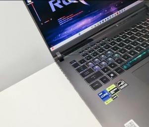 แล็ปท็อปเกมมิ่ง ROG Strix ประสิทธิภาพสูง Intel I9 รุ่นที่ 13 RTX4060 คีย์บอร์ด RGB ไฟใต้ฝาหลัง จอแสดงผล 2K - Product Image 4