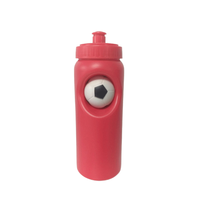 Bouteille d'eau de sport en plastique écologique en forme de ballon de football de 550 ml avec couvercle pour la randonnée