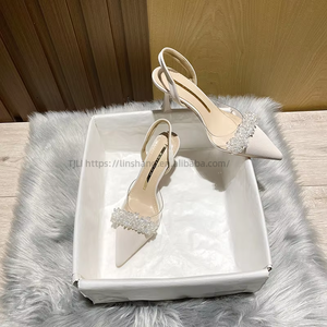 <b>Closed</b> Point <b>Toe</b> Transparent Crystal Rhinestone Heels for Ladies Wholesale Bridal Wedding High Heels <b>Sandals</b> - Product Image 1