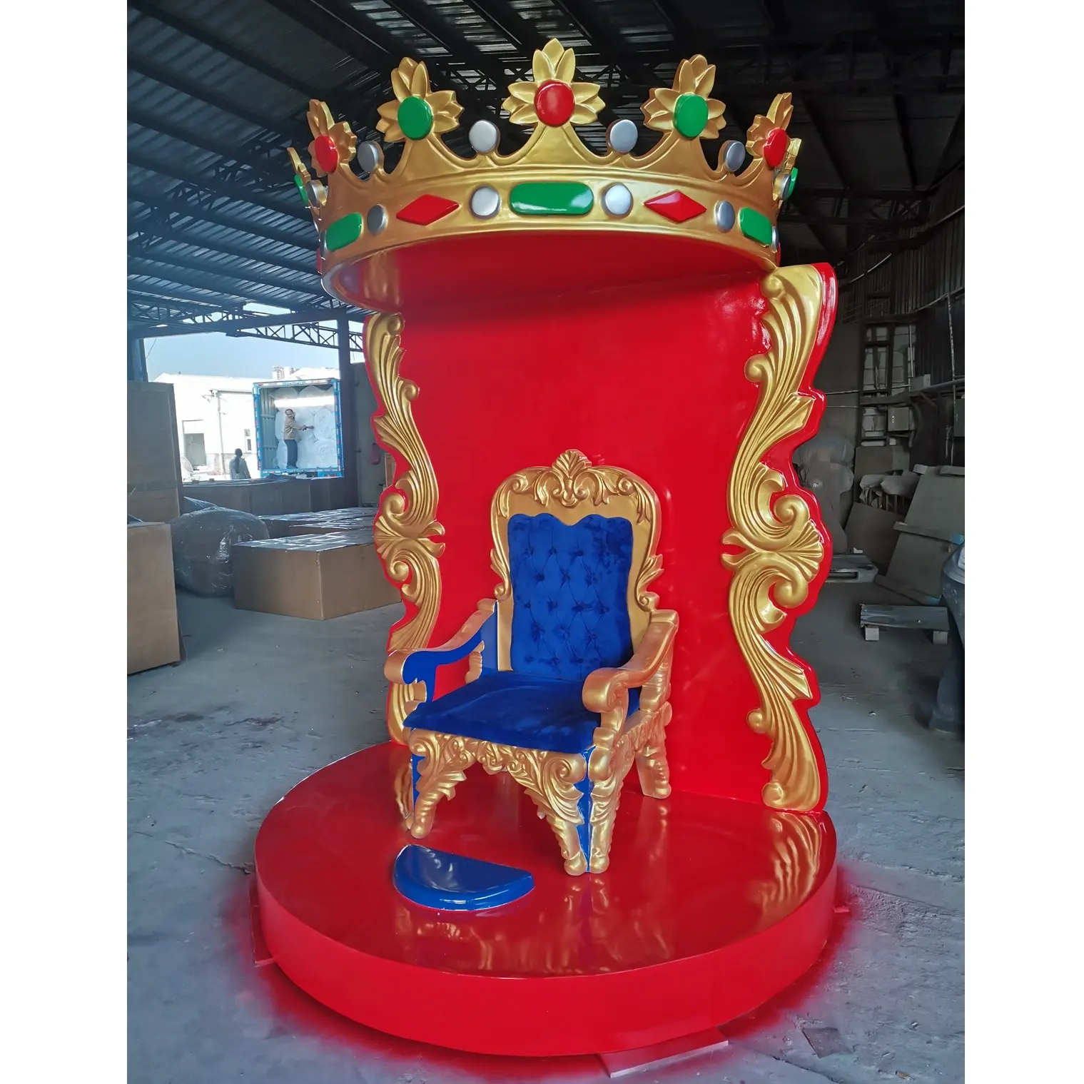 2021 Hoge Kwaliteit Grote Kerst Glasvezel Santa H250cm Custom Size Thrones Goud Koning Stoel Decoratie