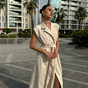 Robe chemise midi décontractée sans manches en coton pour femme, style <span class=keywords><strong>blazer</strong></span> vintage avec revers cranté et taille nouée, personnalisable 2026, usine OEM/ODM Chine - Product Image 1