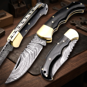 Couteau pliant de chasse Damas avec manche en corne - Fabriqué au Pakistan (ZR525) - Product Image 3