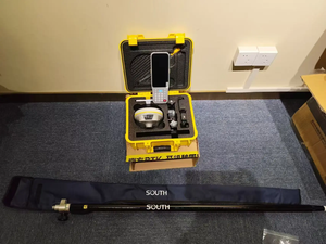 Équipement de topographie GNSS South RTK G3 avec 1598 canaux GPS et prix de base - Product Image 3