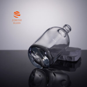 Bouteille de vin en verre minimaliste de 500 ml à fond épais et bords arrondis, idéale pour la vodka, le <span class=keywords><strong>gin</strong></span>, le whisky, livrée avec un emballage cadeau - Product Image 3