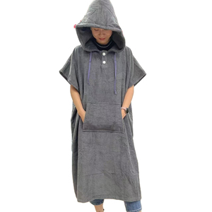 Wuxi Ivy Textile 100% algodón Surf Poncho surf Beach Tower a la venta mujeres y hombres poncho con capucha - Product Image 1
